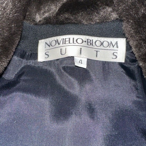 Vintage Novello- Bloom Black Fur Trim Suit - Picture 4 of 4